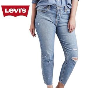 22W Levi’s Wedgie Skinny Plus Size Ankle Length High-Rise Distressed Blue Jeans
